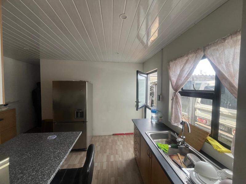 6 Bedroom Property for Sale in Norwood Western Cape